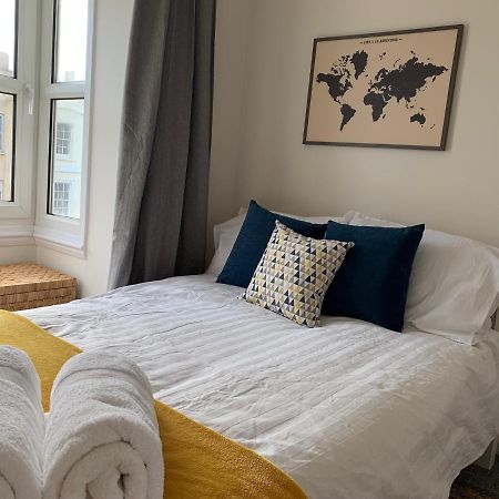 The Hideaway, Calm, Cozy, Dog Friendly Retreat Apartment Cheltenham Ngoại thất bức ảnh
