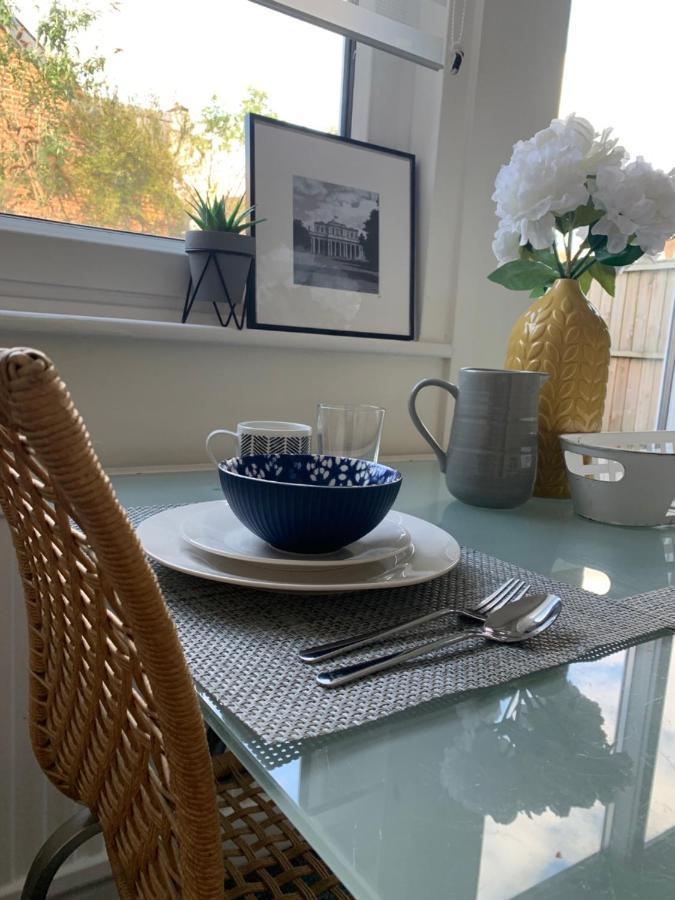 The Hideaway, Calm, Cozy, Dog Friendly Retreat Apartment Cheltenham Ngoại thất bức ảnh